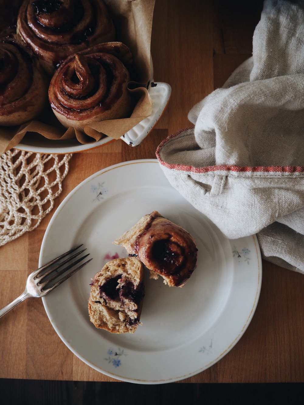 evafedeveka photography homemeade baking buns swedish kanelbullar